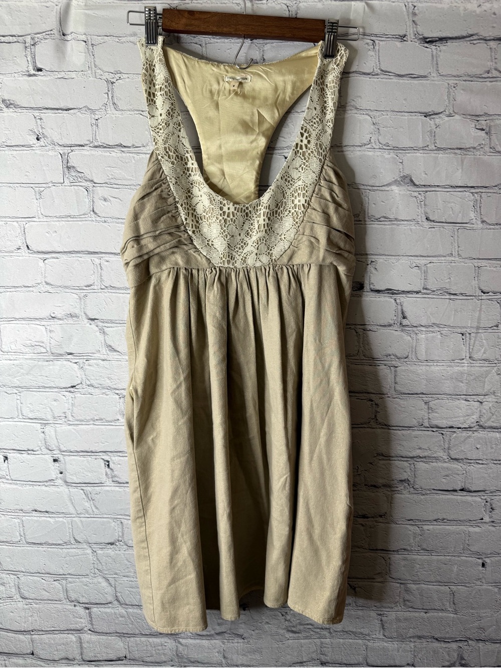 Molly New York Beige Lace-Trim Backless Dress size 8